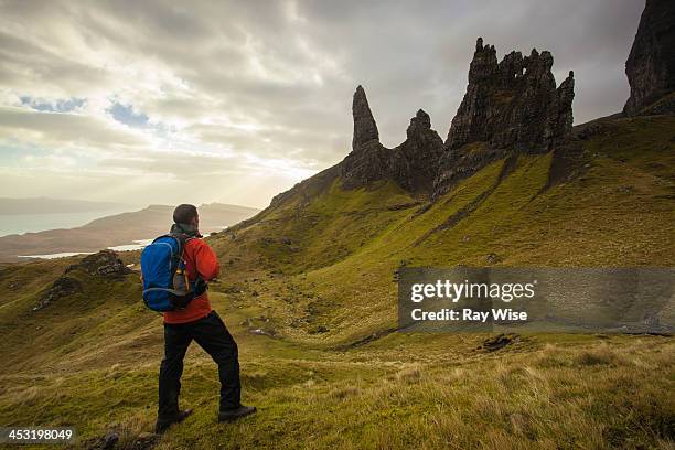 old man of storr - old man of storr stock pictures, royalty-free photos & images