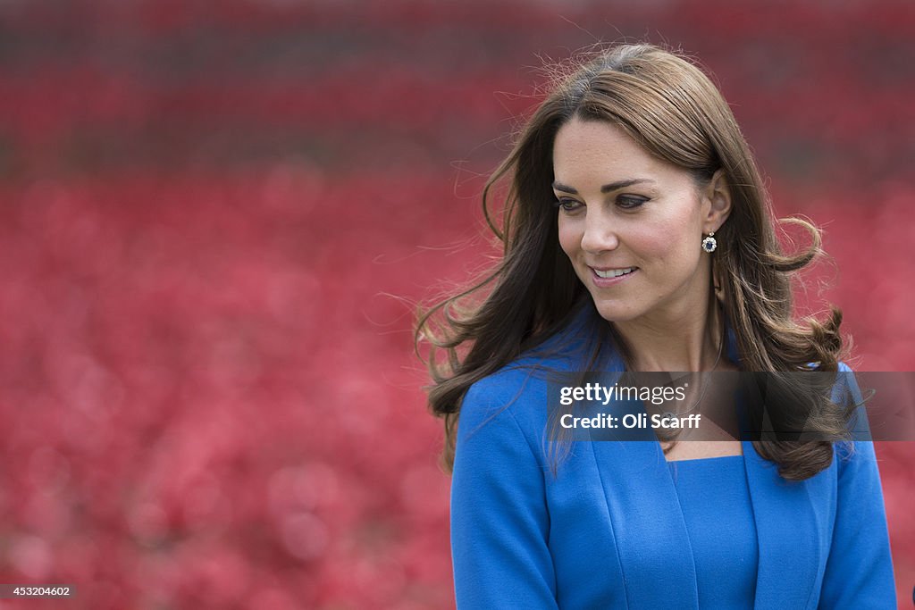 Duke And Duchess Of Cambridge And Prince Harry Visit Tower Of London's Ceramic Poppy Field