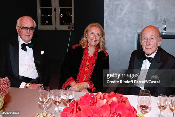 Hubert de Givenchy, Duchess Claudine de Cadaval and Valery Giscard d'Estaing attend the 'Cartier: Le Style et L'Histoire' Exhibition Private Opening...