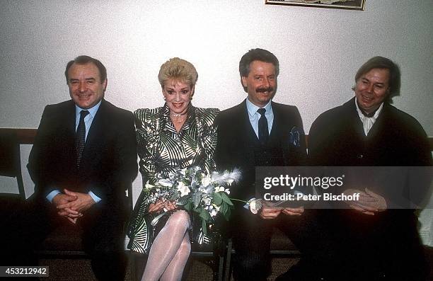 Anita Kupsch und Ehemann Klaus-Detlef Krahn , Heinrich Lummer , Ulrich de Mestre , Hochzeit von Anita Kupsch und Klaus-Detlef Krahn am in Berlin,...