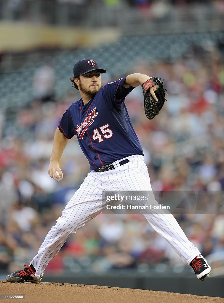 San Diego Padres v Minnesota Twins