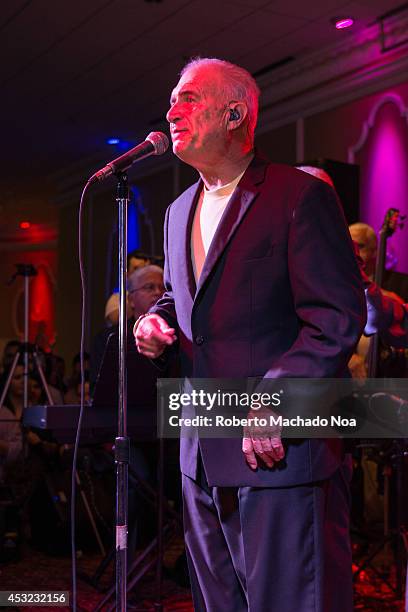 159 Jerry Rivas Stock Photos, High-Res Pictures, and Images - Getty Images