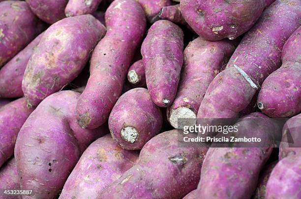batatas-doces - doces stock pictures, royalty-free photos & images