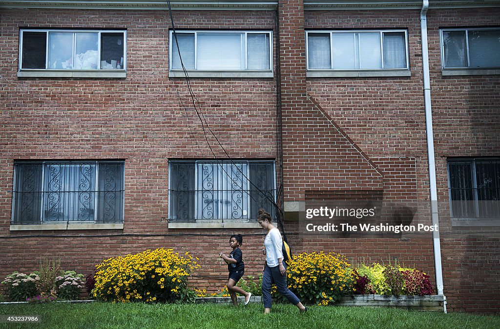 Photojournalist Bring Pictures Of Hope To DC's Homeless Children