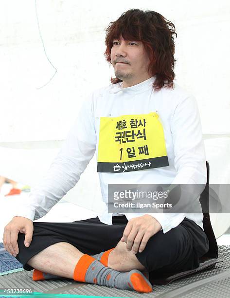 Kim Jang-Hoon attends the hunger strike for victims of Sewol disaster at Gwanghwamun plaza on August 3, 2014 in Seoul, South Korea.