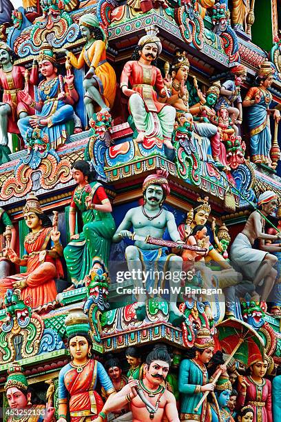 hindu temple, singapore - sri mariamman tempel singapore stockfoto's en -beelden