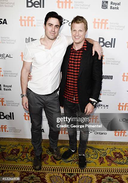 Jeffrey Roop 62 Jeff Roop Photos & High Res Pictures - Getty Images