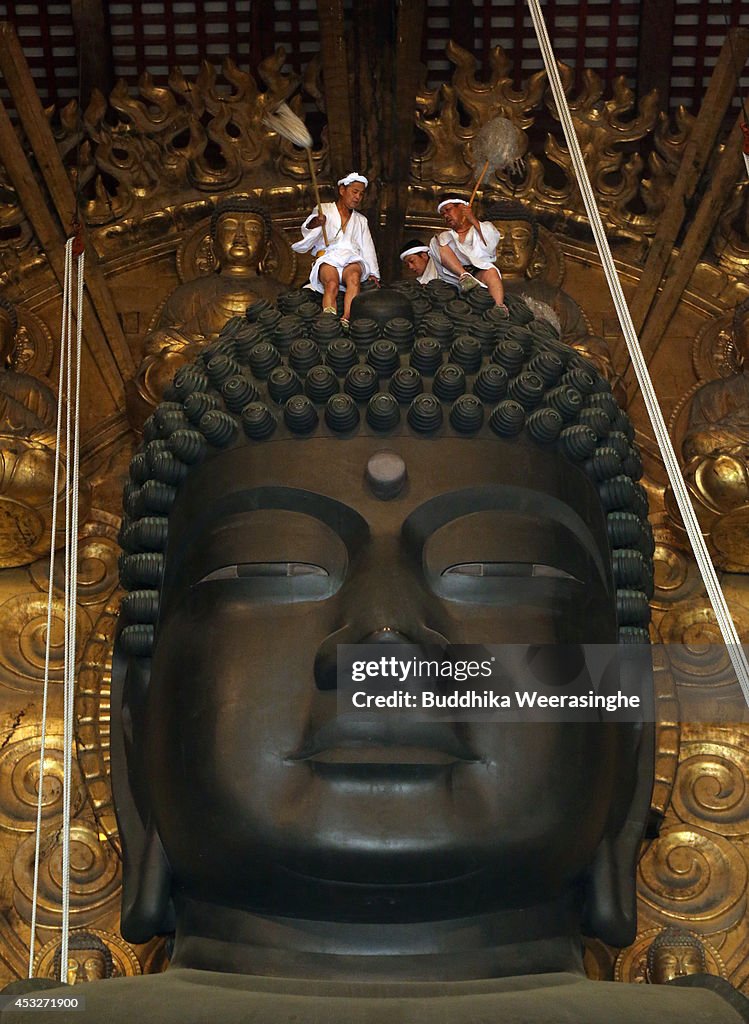 Annual Great Buddha Dusting