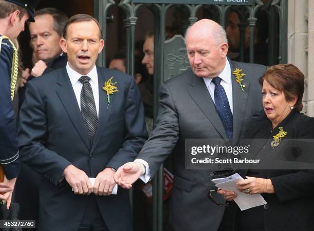 Australian Opposition Leader Bill Shorten; Tony Abbott, Prime Minister of Australia; Australian Governor-General Sir Peter Cosgrove and his wife...