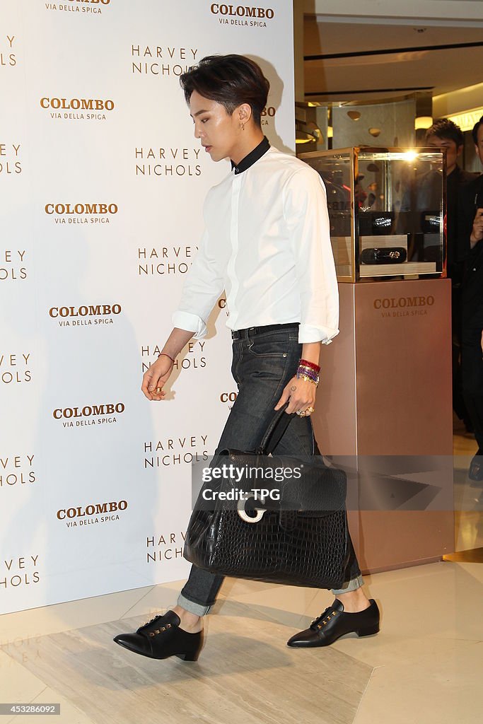 G-Dragon Visits Hong Kong