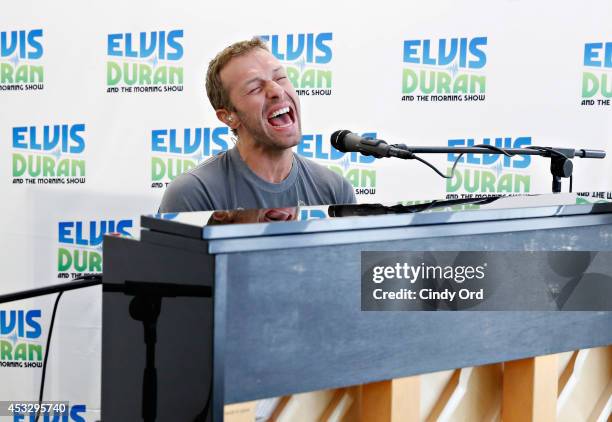 Singer Chris Martin performs live during the 'Elvis Duran Z100 Morning Show' at Z100 Studio on August 7, 2014 in New York City.