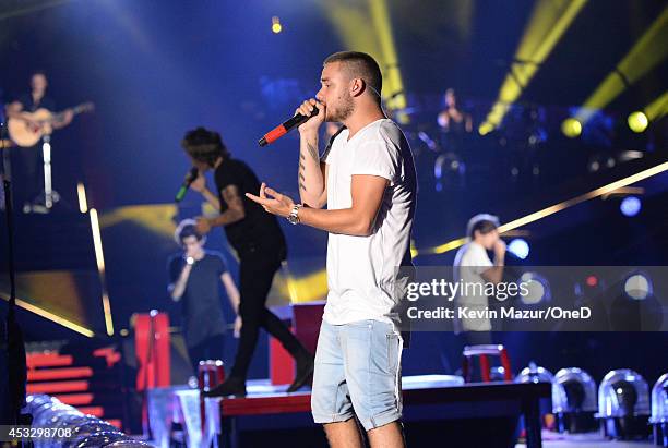 One Direction perform onstage during the "Where We Are" tour at Met Life Stadium on August 4, 2014 in New York City.