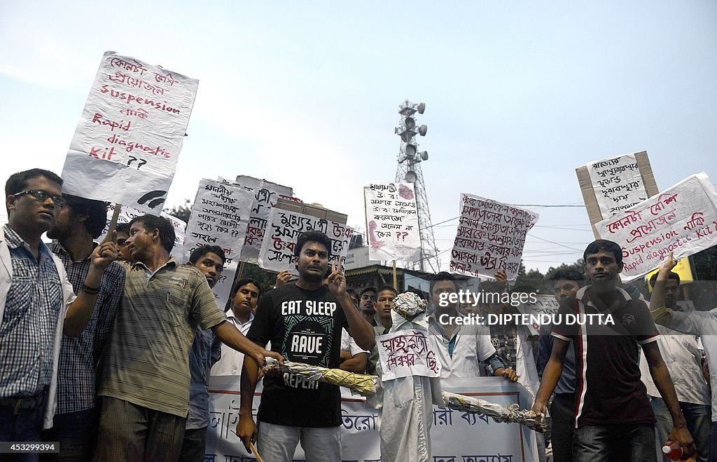 INDIA-HEALTH-PROTEST