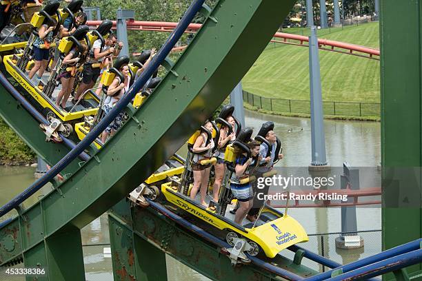 Stand Up Roller Coaster Photos and Premium High Res Pictures - Getty Images