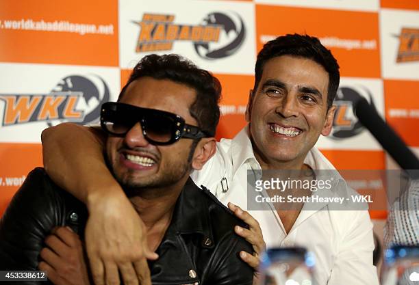 Yo Yo Tigers Owner Honey Singh and Khalsa Warriors co owner Akshay Kumar during the World Kabaddi League Press Conference on August 8, 2014 in...