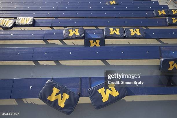 104 Stadium Seat Cushions Stock Photos, High-Res Pictures, and Images -  Getty Images