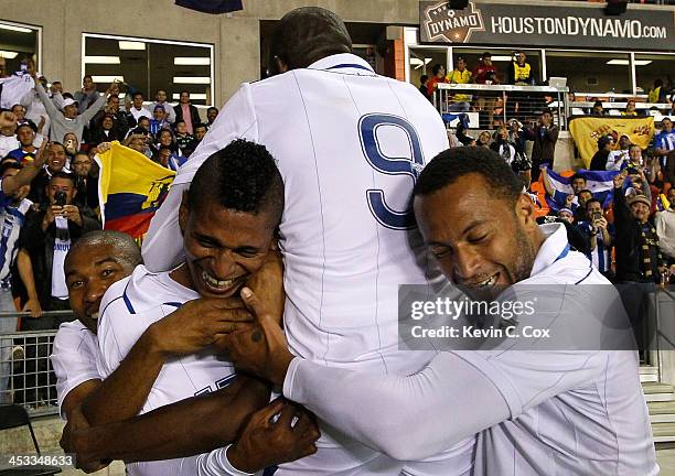 Carlo Costly of Honduras reacts after scoring his second goal against Ecuador with Wilson Palacios, Maynor Figueroa, Jerry Palacios and Víctor...