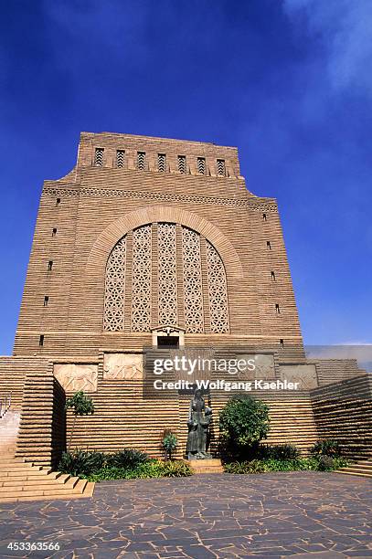 74 Monument Park Pretoria Stock Photos High Res Pictures And Images 74-monument-park-pretoria-stock-photos-high-res-pictures-and-images