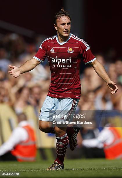 Mark Noble of West Ham United celebrates scoring from the penalty spot during the pre-season friendly match between West Ham United and Sampdoria at...