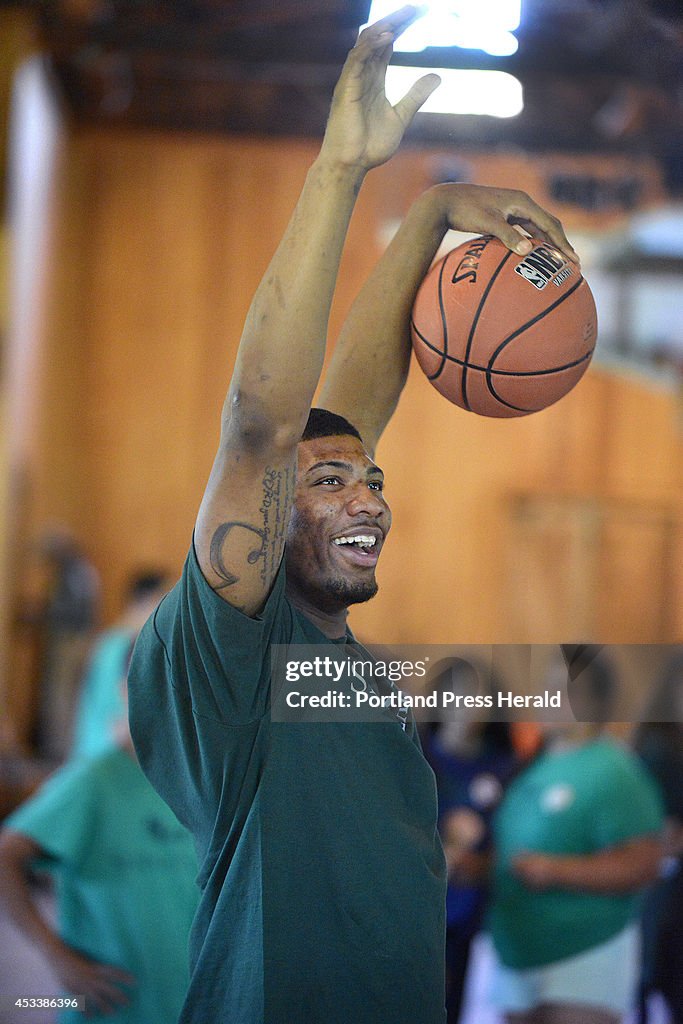 Seeds of Peace's annual basketball clinic