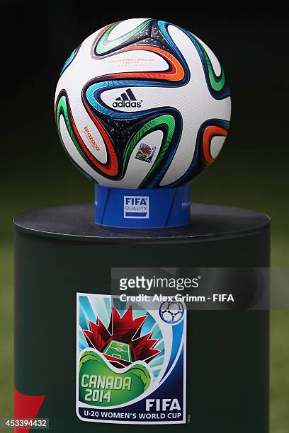 664 Adidas World Cup Ball Brazuca Stock Photos, High-Res Pictures, and  Images - Getty Images