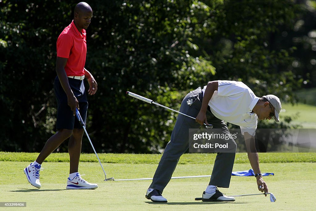 President Obama Vacations On Martha's Vineyard With Family