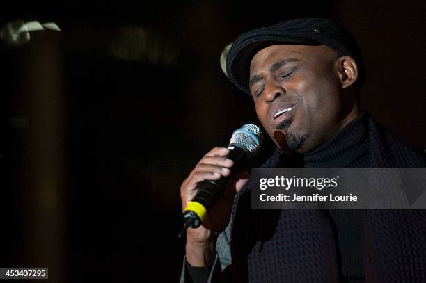 Actor Wayne Brady performs at the Children's Hospital Los Angeles' annual Holiday Tree Lighting Ceremony at Ralph M. Parsons Foundation Dining...