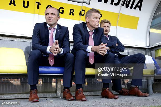 Coach Alfred Schreuder of FC Twente, Michel Jansen of FC Twente, Youri Mulder of FC Twente during the Dutch Eredivisie match between SC Cambuur...