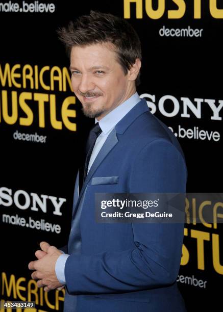 Actor Jeremy Renner arrives at the Los Angeles premiere of "American Hustle" at Directors Guild Theatre on December 3, 2013 in West Hollywood,...