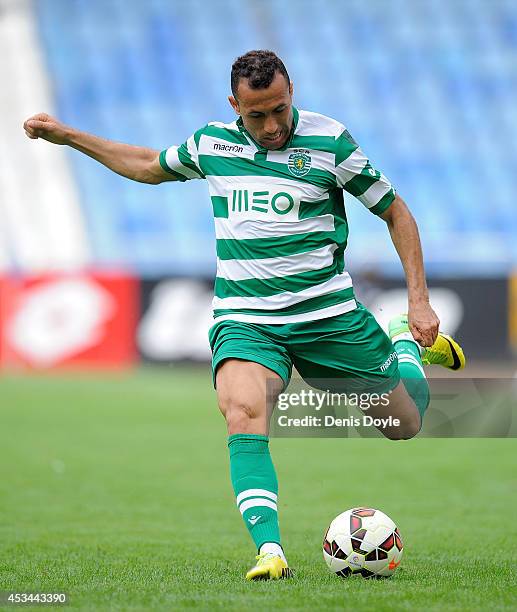 Jefferson Nascimento of Sporting Clube de Portugal in action during the Teresa Herrera Trophy match between Sporting Clube de Portugal and Club...