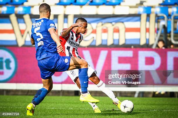 Jeffrey Bruma of PSV, Charlton Vicento of Willem II during the Dutch Eredivisie match between Willem II Tilburg and PSV Eindhoven at Koning Willem II...