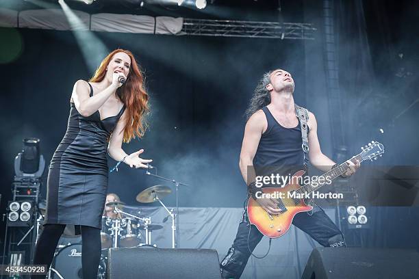 Simone Simons and Isaac Delahaye perform with Epica on Day 2 of the Heavy Montreal Festival on August 10, 2014 in Montreal, Canada.