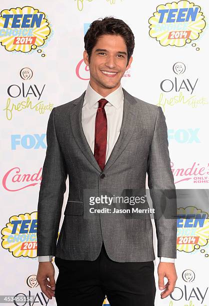 Host Tyler Posey attends FOX's 2014 Teen Choice Awards at The Shrine Auditorium on August 10, 2014 in Los Angeles, California.