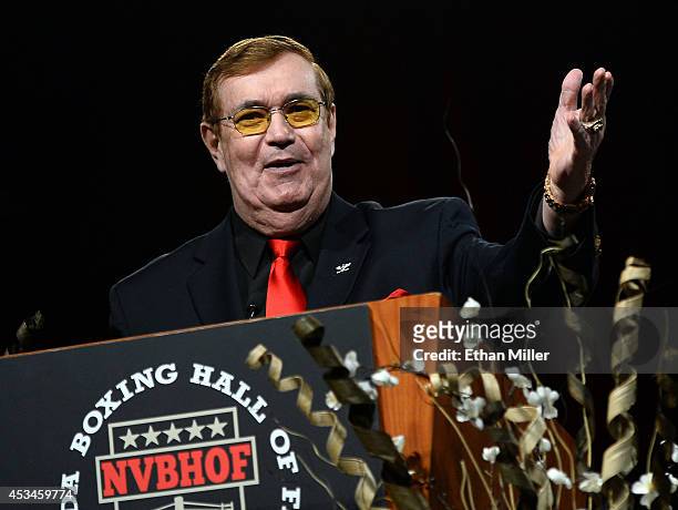 Boxing commentator Bob Sheridan speaks as he is inducted into the Nevada Boxing Hall of Fame at the second annual induction gala at the New Tropicana...
