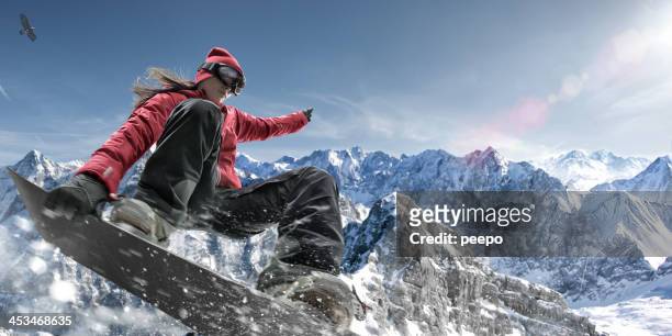 extreme snowboard girl - freestyle snowboarding fotografías e imágenes de stock