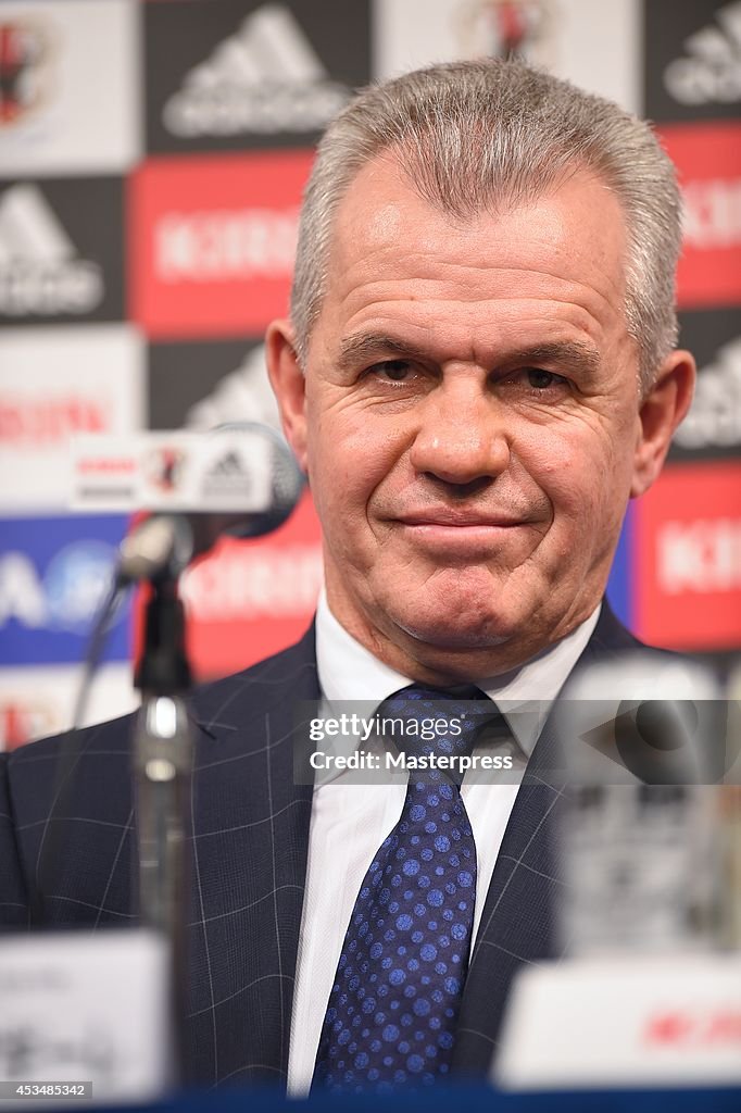 Japan Soccer New Manager Javier Aguirre Arrives in Japan