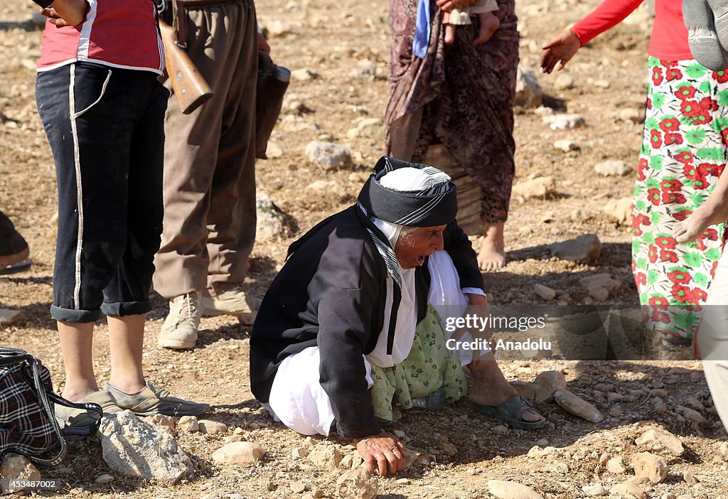 Yezidis trapped in the Sinjar mountains are rescued