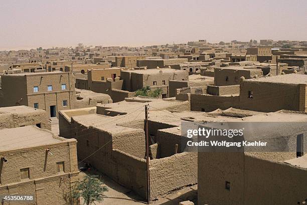 Mali, Timbuktu, Overview Of Town, Mud Brick Houses.