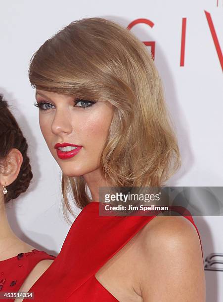 Singer/actress Taylor Swift attends "The Giver" premiere at Ziegfeld Theater on August 11, 2014 in New York City.
