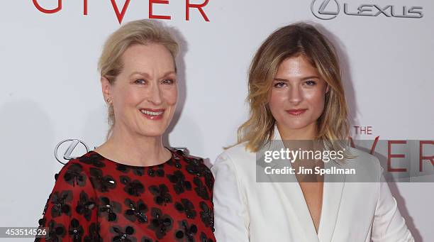 Actress Meryl Streep and Grace Gummer attend "The Giver" premiere at Ziegfeld Theater on August 11, 2014 in New York City.