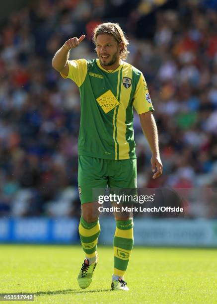 Alan Smith of Notts County gives the thumbs up during the Sky Bet League One match between Preston North End and Notts County at Deepdale on August...