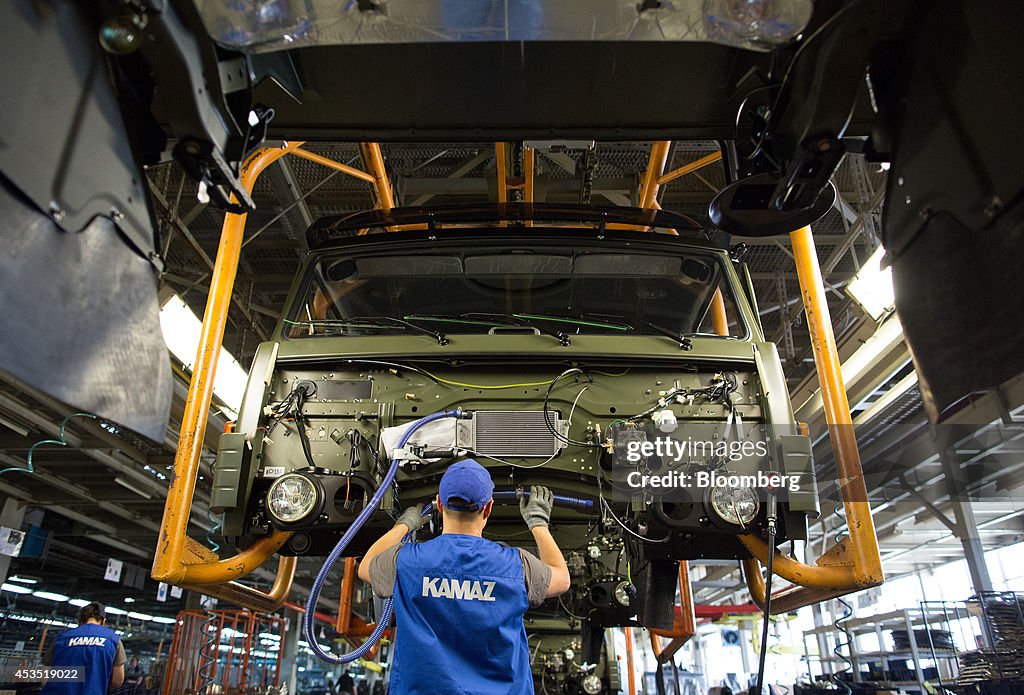 Truck Manufacture At OAO KamAZ As Daimler AG Ends Talks To Increase Stake