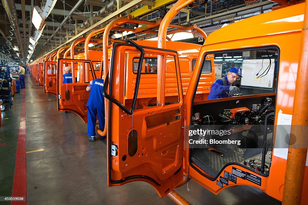 Truck Manufacture At OAO KamAZ As Daimler AG Ends Talks To Increase Stake