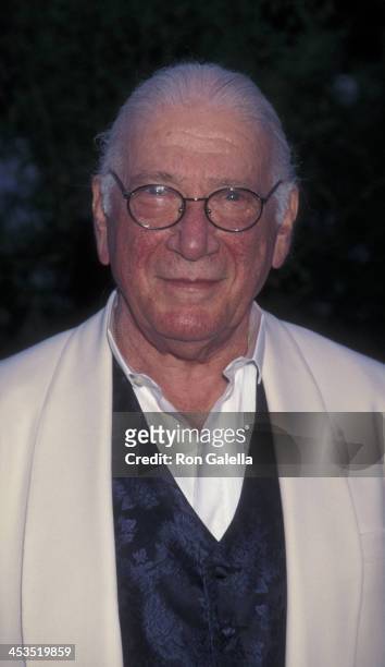 Jerry Goldsmith attends the world premiere of "Mulan" on June 5, 1998 at the Hollywood Bowl in Hollywood, California.