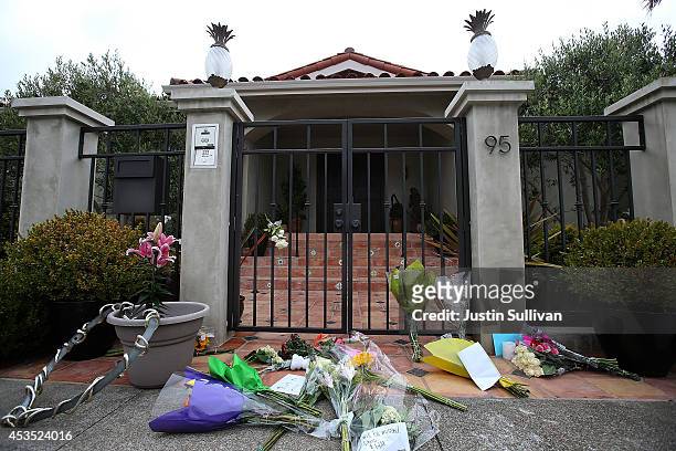Flowers sit in front of the home of actor and comedian Robin Williams on August 12, 2014 in Tiburon, California. Academy Award winning actor and...