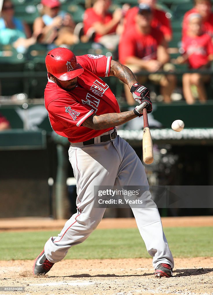 Los Angeles Angels of Anaheim v Texas Rangers