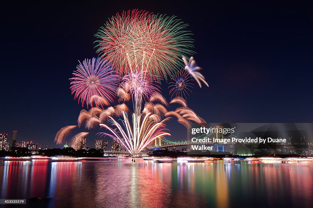 Odaiba Fireworks Spectacular