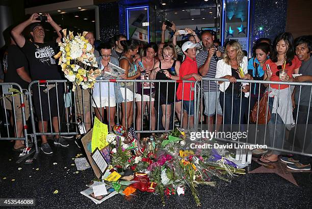 Actor Robin Williams Star on the Hollywood Walk of Fame is covered with tributes on August 12, 2014 in Los Angeles, California.