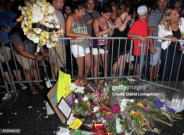 Actor Robin Williams Star on the Hollywood Walk of Fame is covered with tributes on August 12, 2014 in Los Angeles, California.