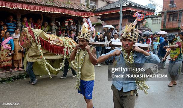 Khemta Ropain 105 Ropain Stock Photos, High-Res Pictures, and Images - Getty Images